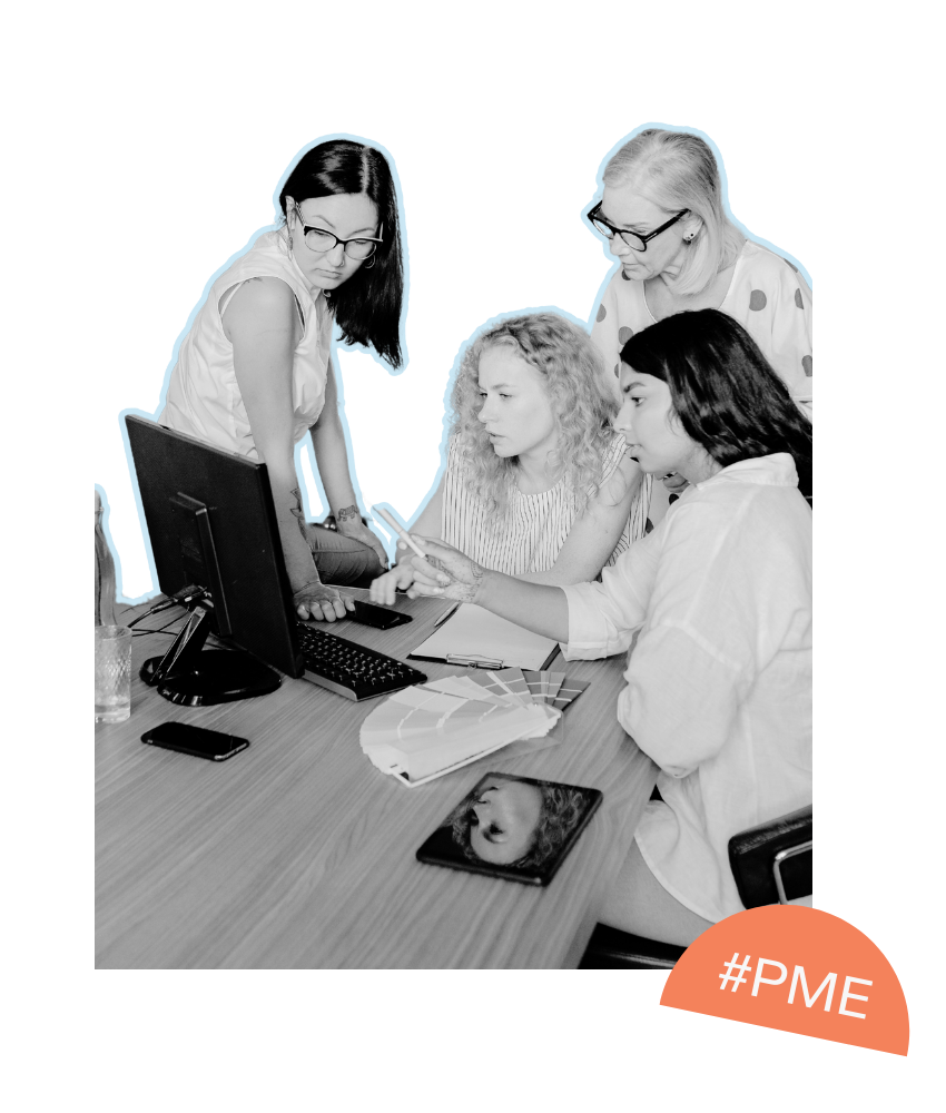 Freelance marketing qui discute avec une PME cliente
